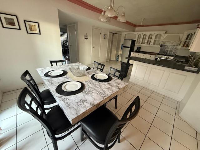 Appartamento Bonanza Casa De Huespedes Ciudad Juárez Esterno foto